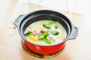 家庭料理　パスタ入りクリームシチュー