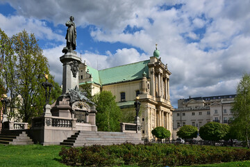 Fototapeta premium Warsaw, Poland. Church of the Assumption of the Virgin Mary and of St. Joseph known as the Carmelite Church. A Roman Catholic church at Krakowskie Przedmiescie street in Warsaw