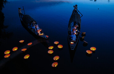 release lanterns in memory of the deceased in Hue.Photo taken on June 22, 2023 in Hue