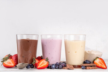 Quick and simple vanilla, chocolate and berry protein pudding