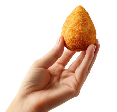 M&atilde;o segurando uma uma coxinha de frango, lanche tradicional brasileiro isolado em fundo transparente	