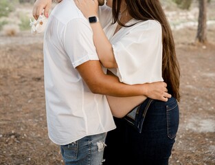 mujer, amor, mano, familia, 2, al aire libre, romance, felicidad, verano, sonriente, romanticas, persona, estilo de vida, emparazo, padre, madre, bebe, primerizos, emabarazada