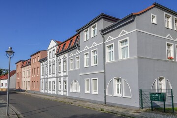 zehdenick, deutschland - sanierte häuser in der altstadt