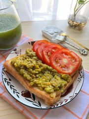 Avocado toast with tomatoes