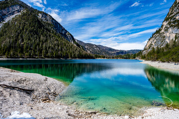 Pragser Wildsee (italienisch Lago di Braies) ist ein Bergsee im Pragser Tal i