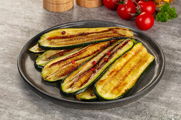 Grilled young zucchini for snack