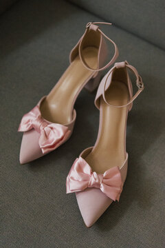 modern pink wedding shoes with a bow