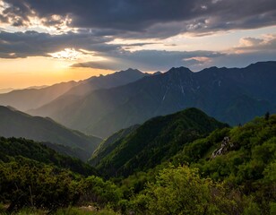 Obraz premium Sunset over mountain valley