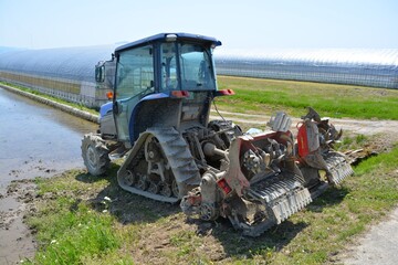 農業機械 トラクター
