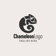 Bold Chameleon Silhouette Black White