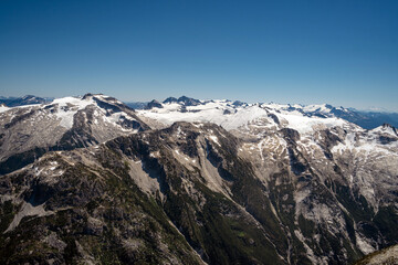 Obraz premium Montañas en Whistler con nieve