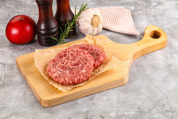 Raw round beef cutlet minced meat