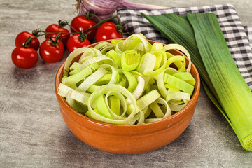 Fresh ripe green leek slices