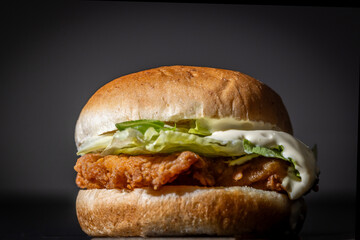 チキンバーガー