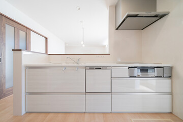 白いシステムキッチン 正面