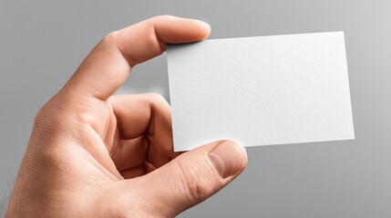 Obraz premium Hand holding blank business card (1)