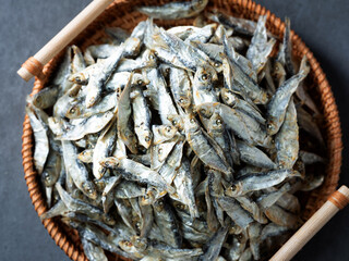 Dried anchovies, dried fish ingredients