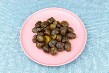 The boiled chestnuts on the plate