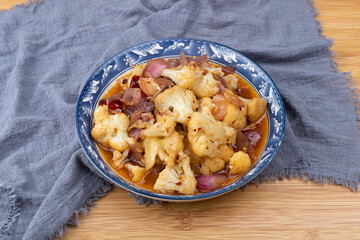 The stir-fried cauliflower with Onions on the plate