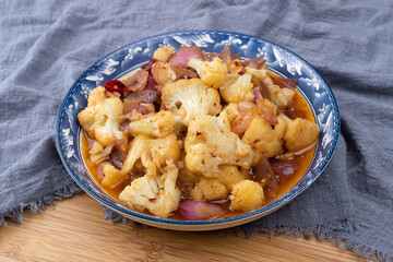 The stir-fried cauliflower with Onions on the plate