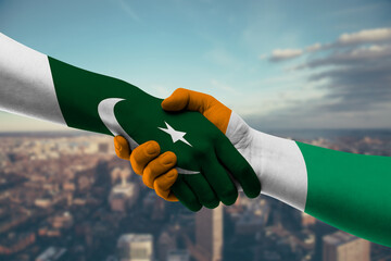 Shaking hands Pakistan and_Cote d’Ivoire