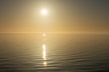 Überfahrt mit der Nacht-Fähre nach Schweden, Trelleborg, zum Sonnenaufgang