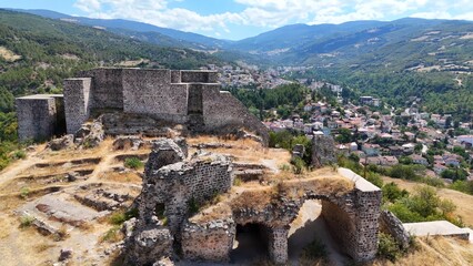 Niksar Castle, locally known as Niksar Kalesi, lies in the city of the same name, in the province of Tokat in Turkey.