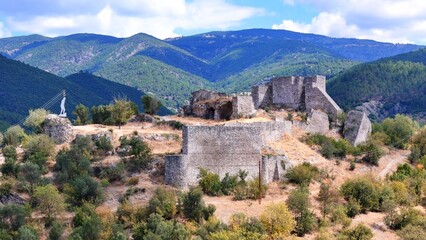Niksar Castle, locally known as Niksar Kalesi, lies in the city of the same name, in the province of Tokat in Turkey.