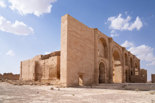 Main temple ruins at Hatra in Iraq under clear skies
