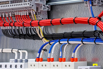 Connecting the electrical module using copper electrical insulated wires. 