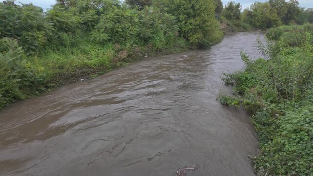 Fiume in piena