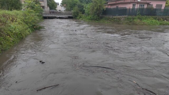 Fiume in piena