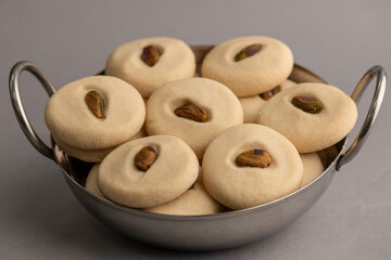 Middle Eastern pistachio cookies