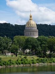 A view of the state capital building in Charleston, West Virginia, USA from across the Kanawha River. 