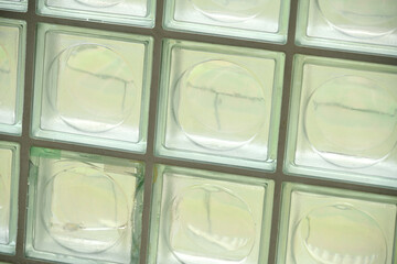 ブロックガラスの窓