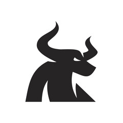 Naklejka premium Stylized Bull Head Silhouette Logo with Strong Curved Horns and Intense Eye, Symbolizing Power and Determination