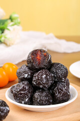 Sweet Sour Dried Xinjiang Tianshan Plums Traditional Chinese Preserved Fruit Snack Food