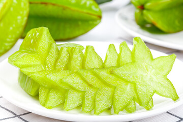 Fresh Star Fruit Slices with Natural Pentagram Shape from Zhangzhou Fujian China
