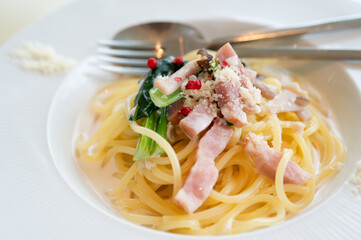 ベーコンとほうれん草のクリームパスタ
