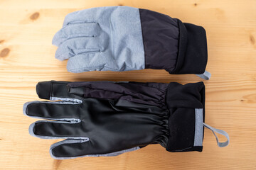Pair specialized ski gloves for winter sports, insulated, protective, Winter-ready gloves, suitable...