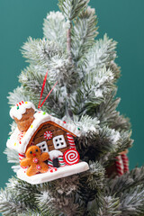 gingerbread house