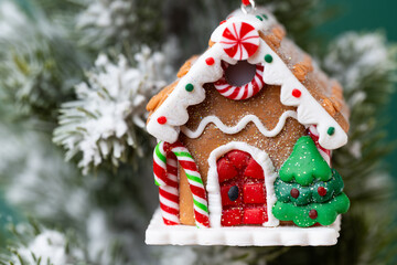 gingerbread house