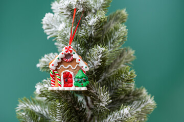 gingerbread house