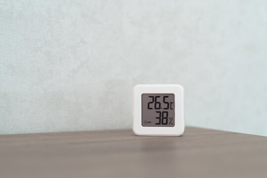 Digital Thermometer With Temperature And Humidity Meter detector