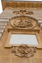arc de triomphe in montpellier france