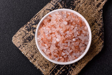 Salt pink Himalayan large crystals as food, for baths or aromatherapy. Pink salt
