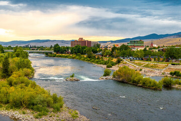 Fototapeta premium Missoula at Dusk, Clark Fork River