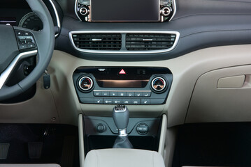 Automatic Car Air Conditioner with display