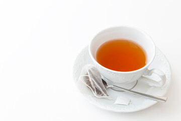 紅茶とティーパック　白バック