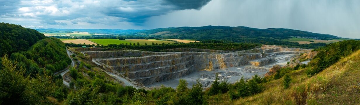 Steinbruch bei Balve in Deutschland 